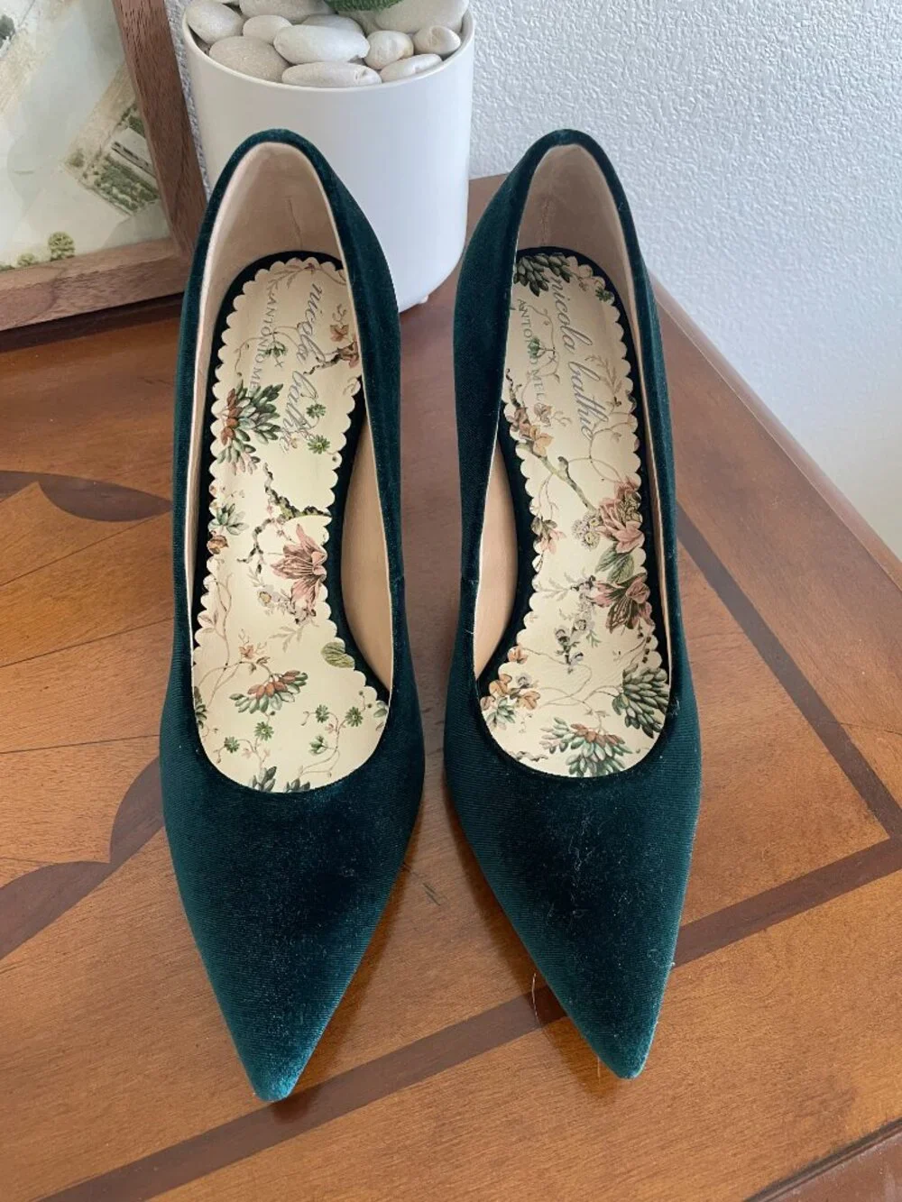 Nicola Bathie x Antonio Melani Green Velvet Pointed Toe Pumps 8 Floral